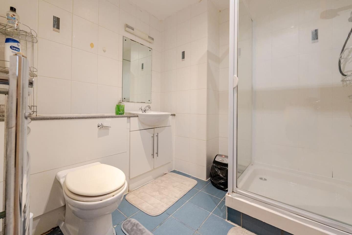 Private Room In Cardiff City Center Εξωτερικό φωτογραφία